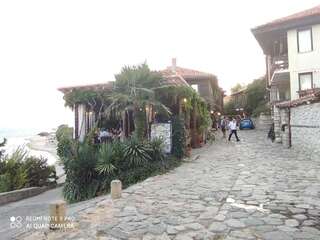 Проживание в семье Guest House Soirée Несебр-3